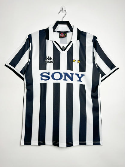 Retro Juventus 1995/1997 Home Football Jersey