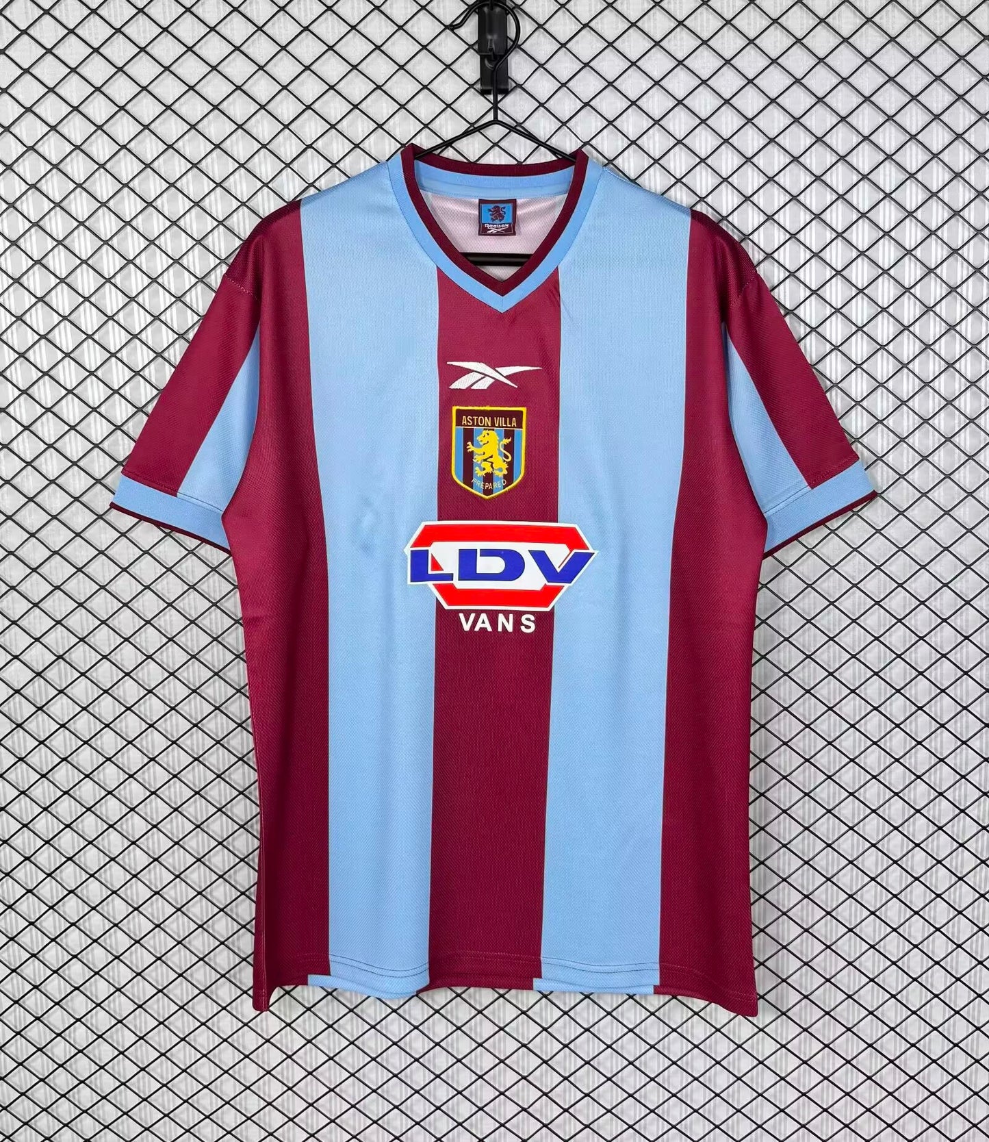 Retro Aston Villa 1999/2000 Home Football Jersey