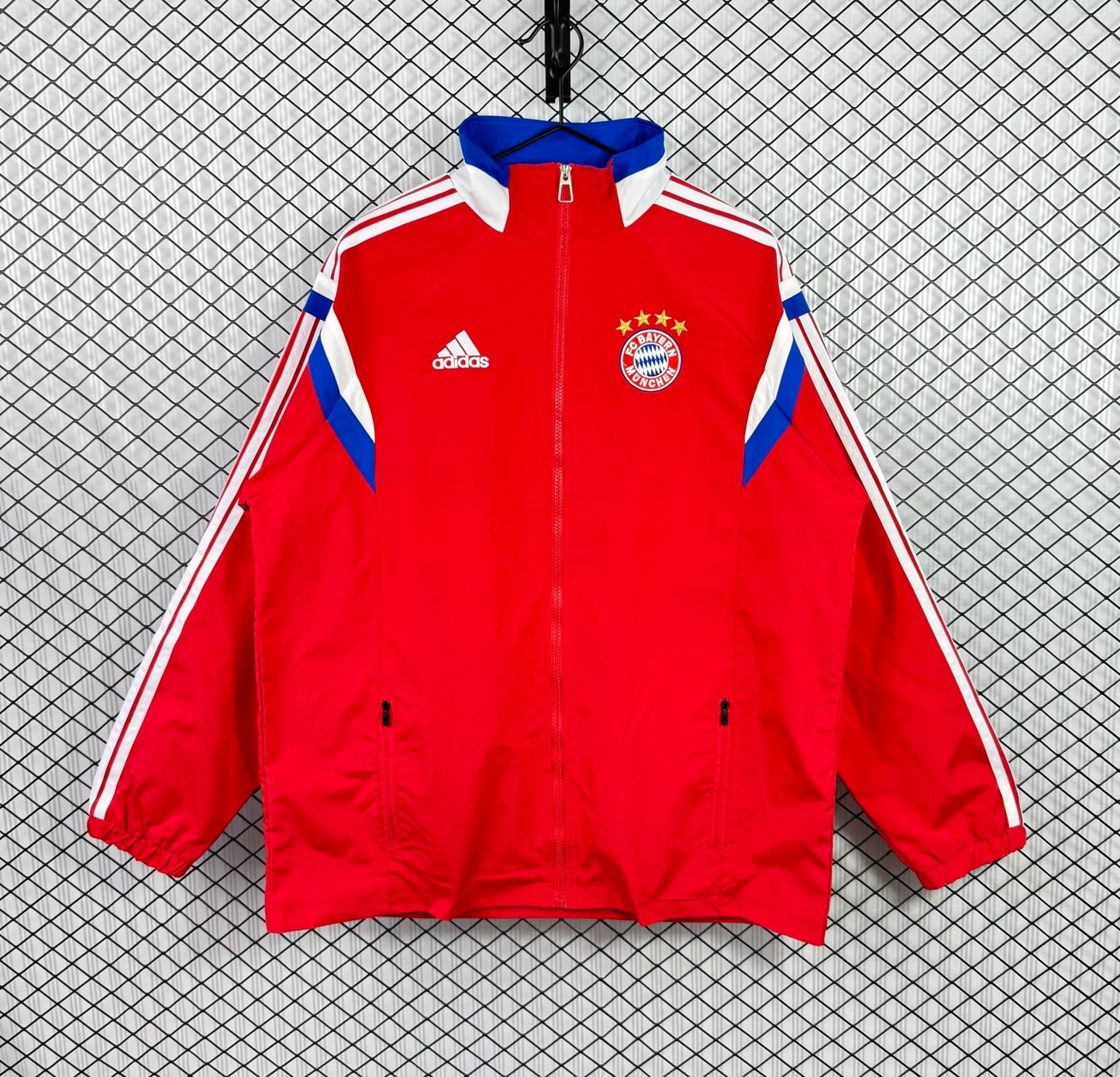 Retro Bayern Munich Windbreaker Red Windbreaker 2014-2015