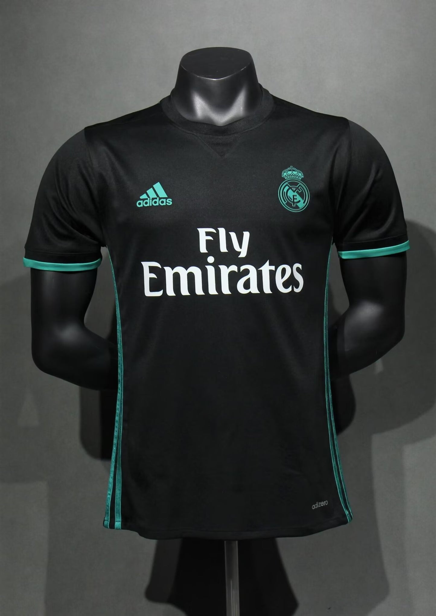 Retro Real Madrid 2017/2018 Away Player Version Football Jersey