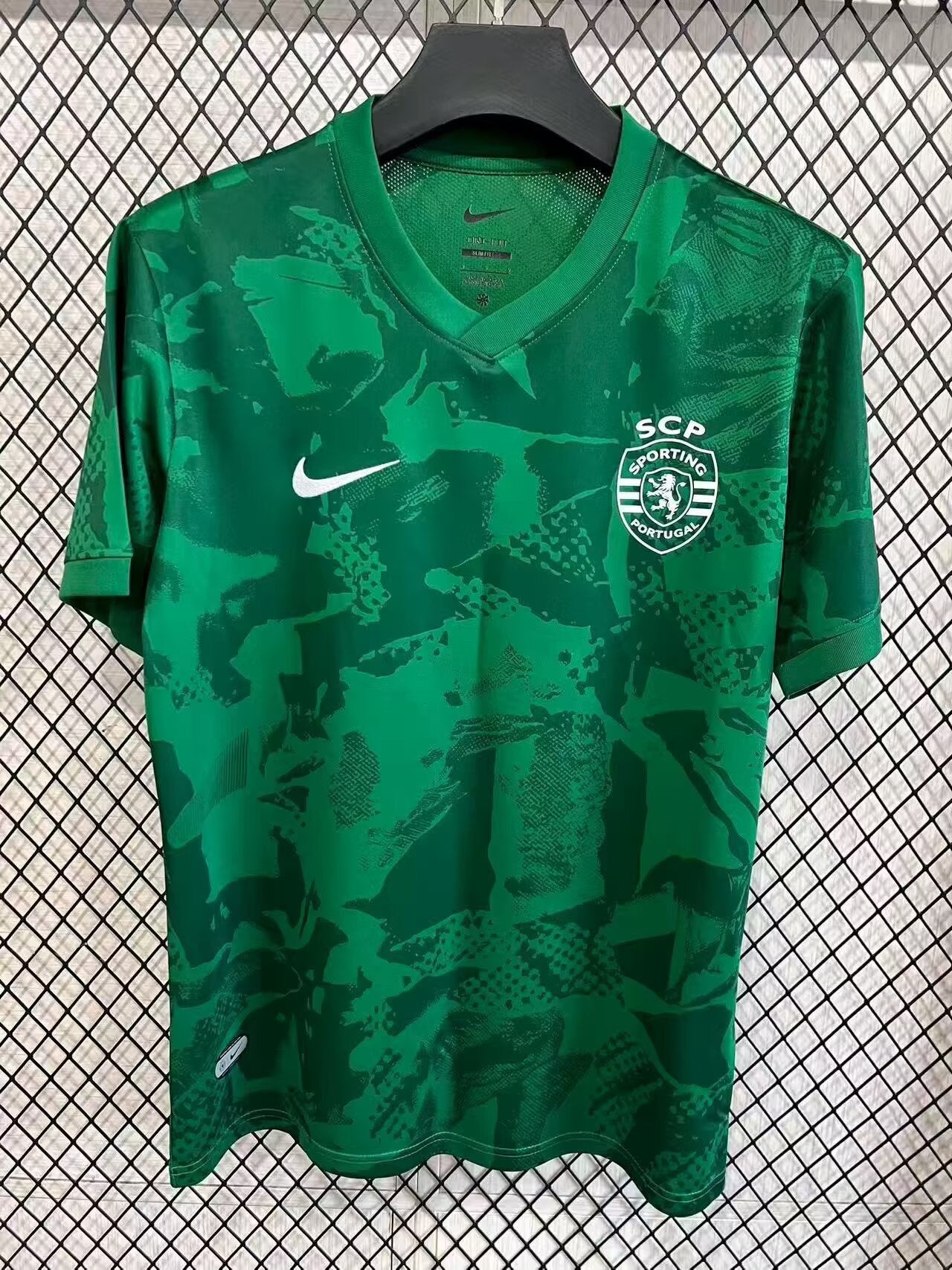 Lisbon 2025/2026 Fan Version Tracksuit