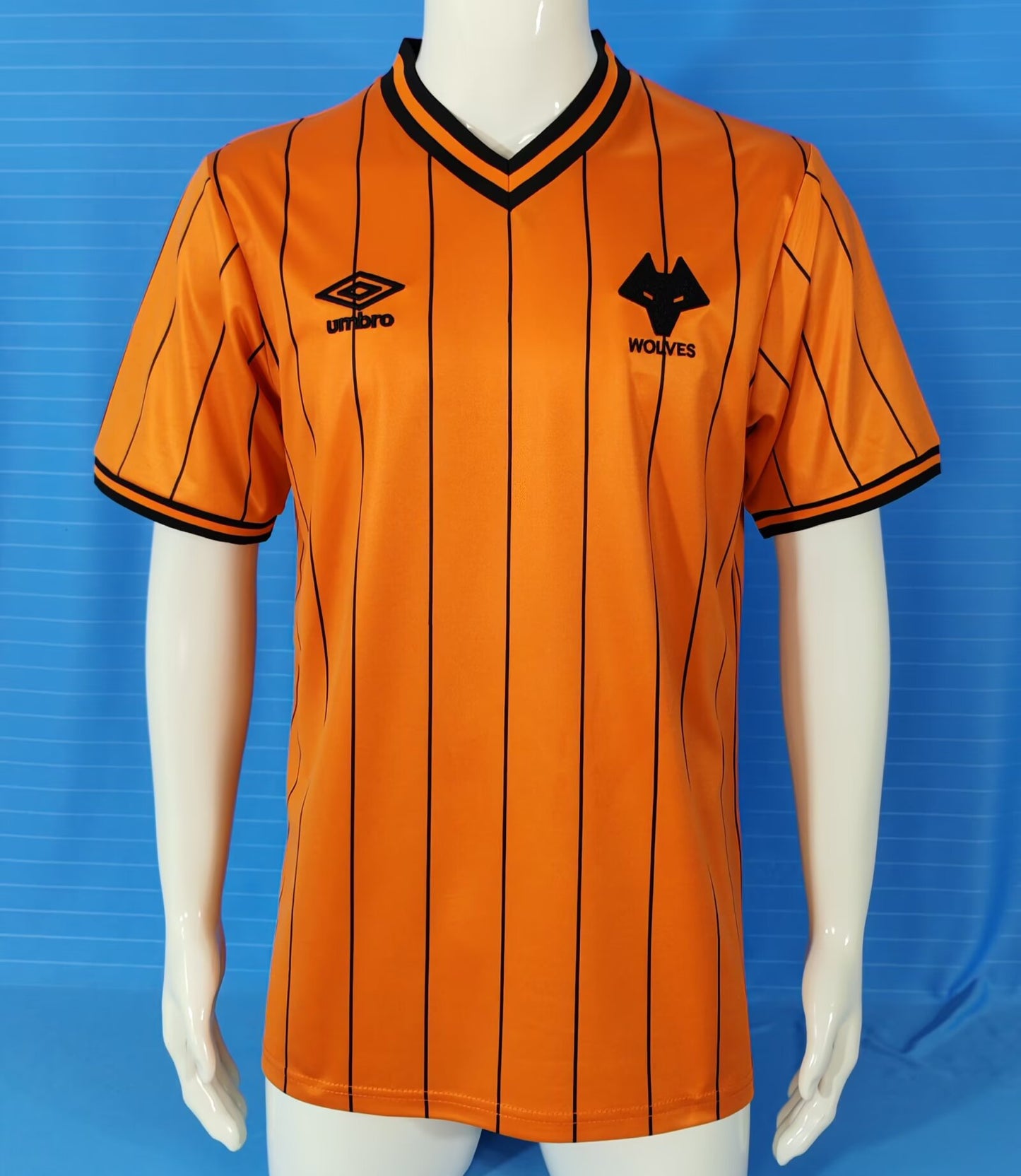 Retro Wolverhampton Wanderers 1985 Home Fan Version Football Jersey