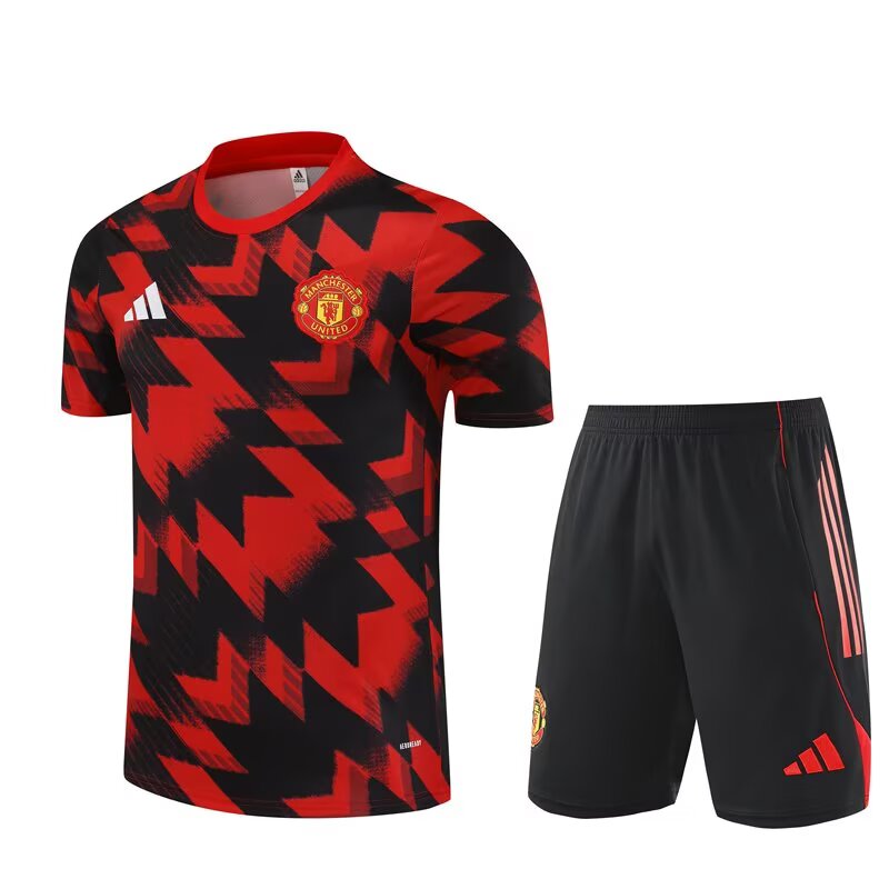 Manchester United 2025/2026 Kids Fan Version Tracksuit