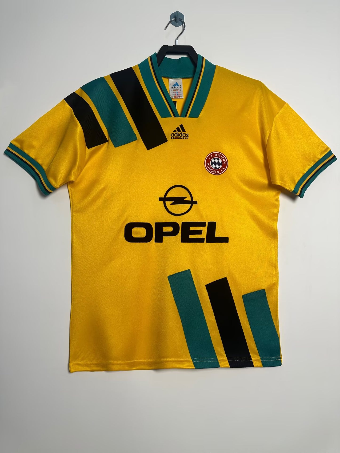 Retro Bayern Munich 1993/1995 Away Football Jersey
