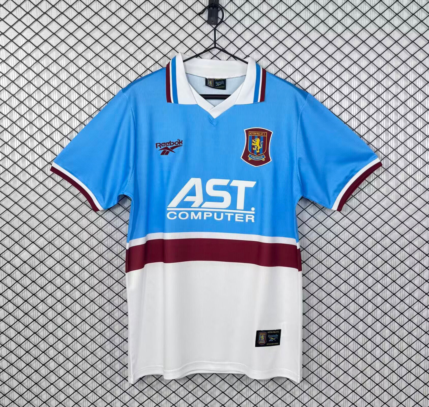 Retro Aston Villa 1997/1998 Away Football Jersey