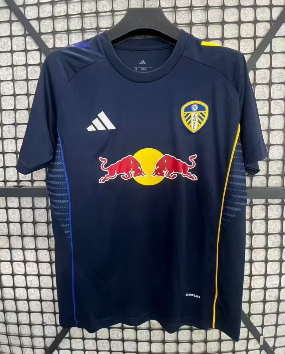 Leeds United Special Edition 2025/2026 Fan Version Tracksuit