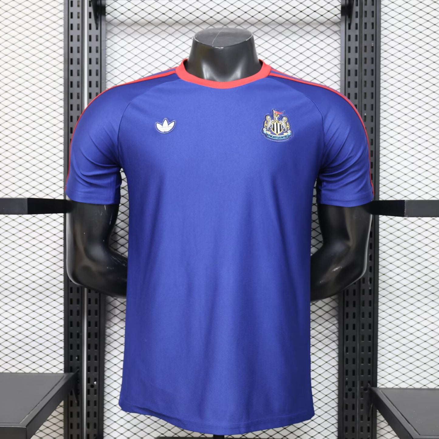 Retro Newcastle United 2026/2027 Player Version Football Jersey