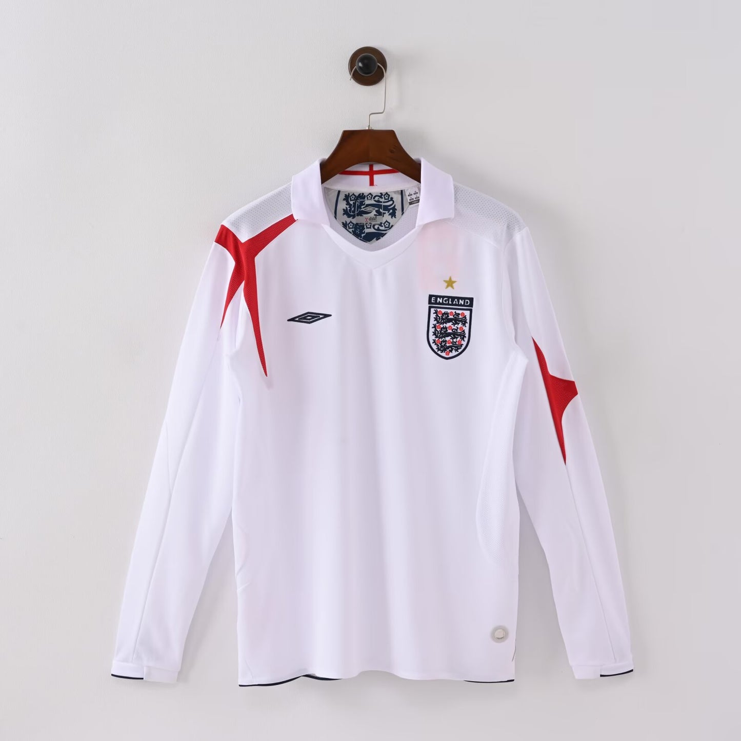 Retro England 2006 Home Long Sleeve Football Jersey