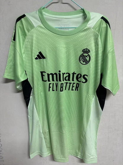 Real Madrid 2025/2026 Goalkeeper Fan Version Football Jersey