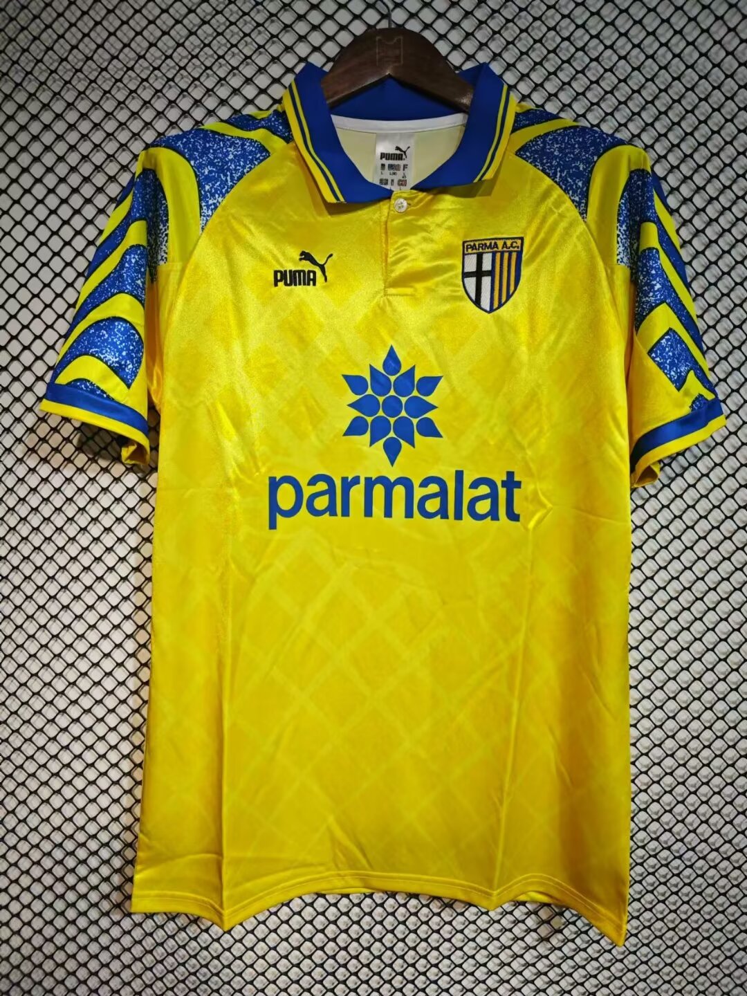 Retro Parma 1995/1997 Home Football Jersey