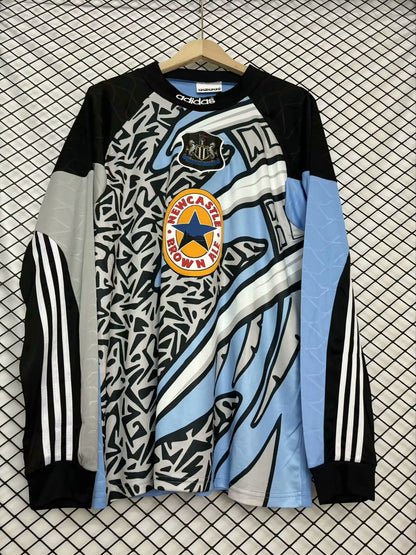 Retro Newcastle United 1995/1996 Goalkeeper Football Jersey
