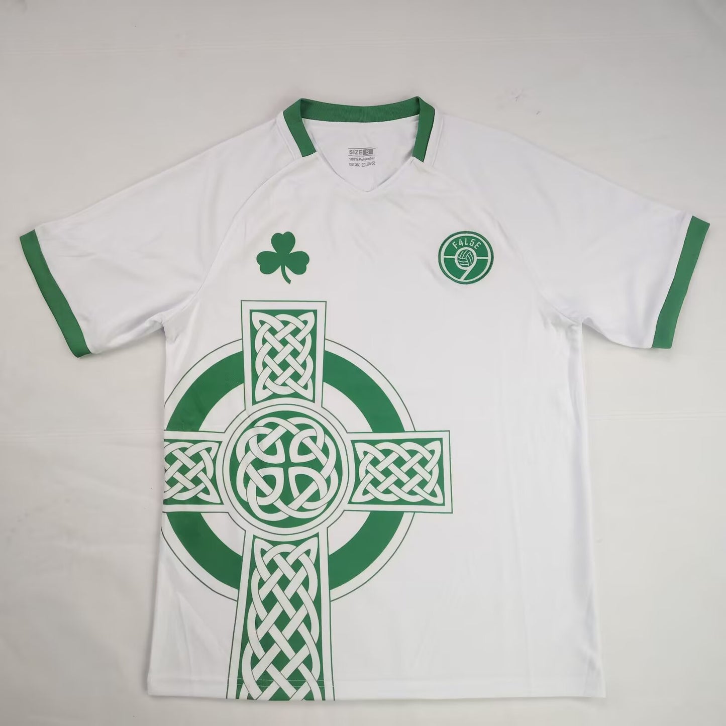 Retro Ireland 2026/2027 Fan Version Football Jersey
