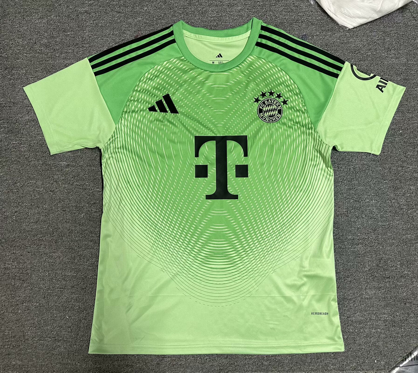 Bayern Munich 2025/2026 Goalkeeper Football Jersey