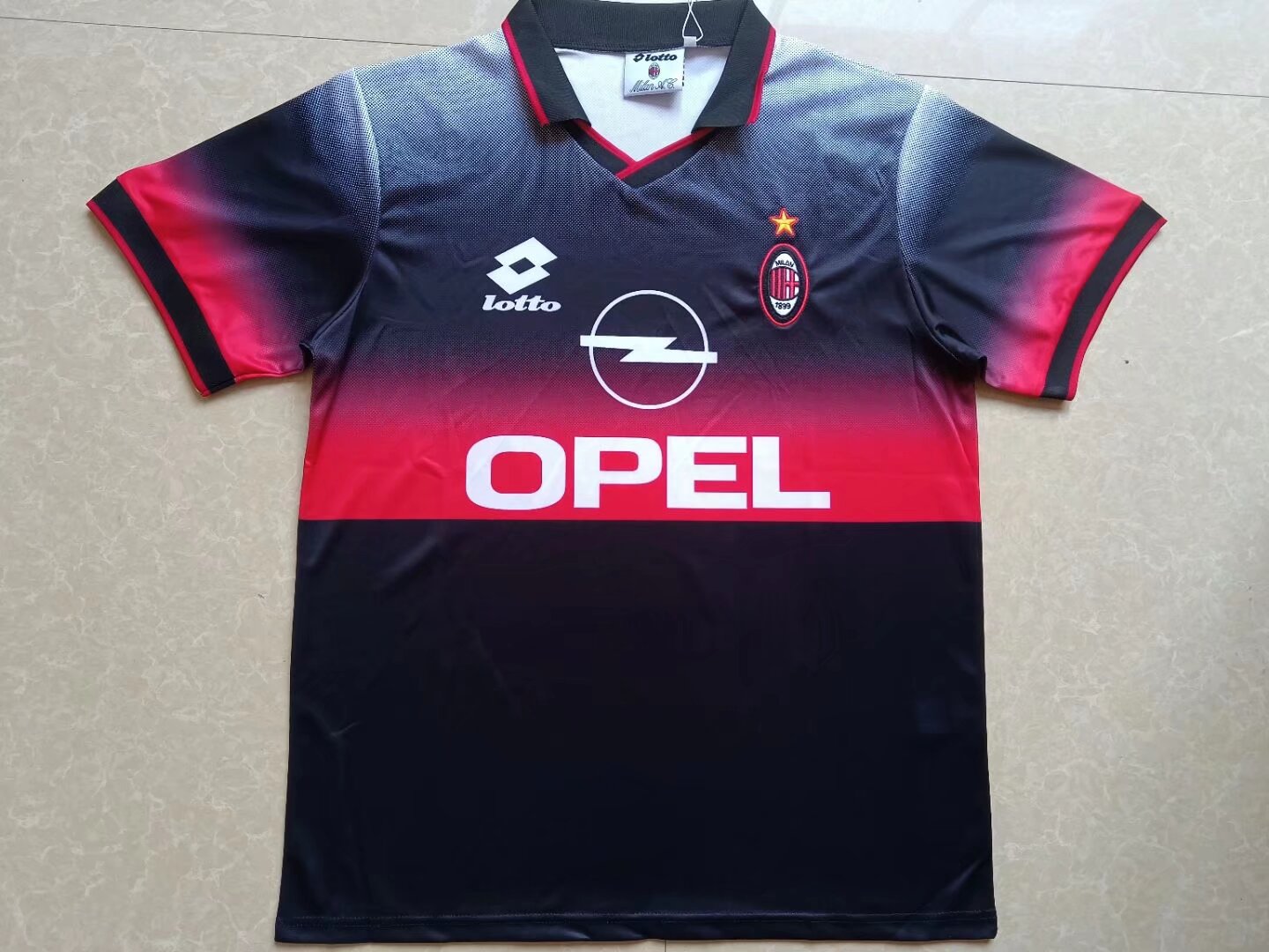 Retro AC Milan 1995/1996 Football Jersey