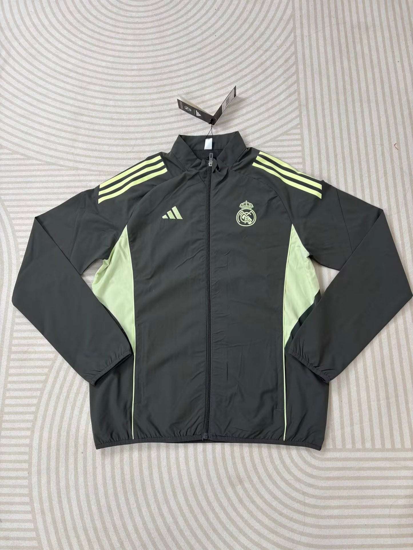 Real Madrid 2025/2026 Windbreaker