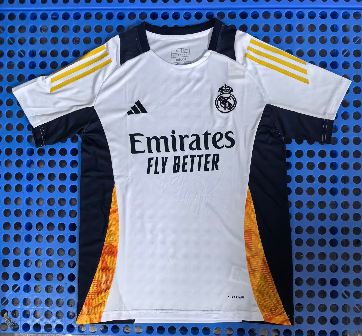 Real Madrid 2025/2026 Fan Version Tracksuit