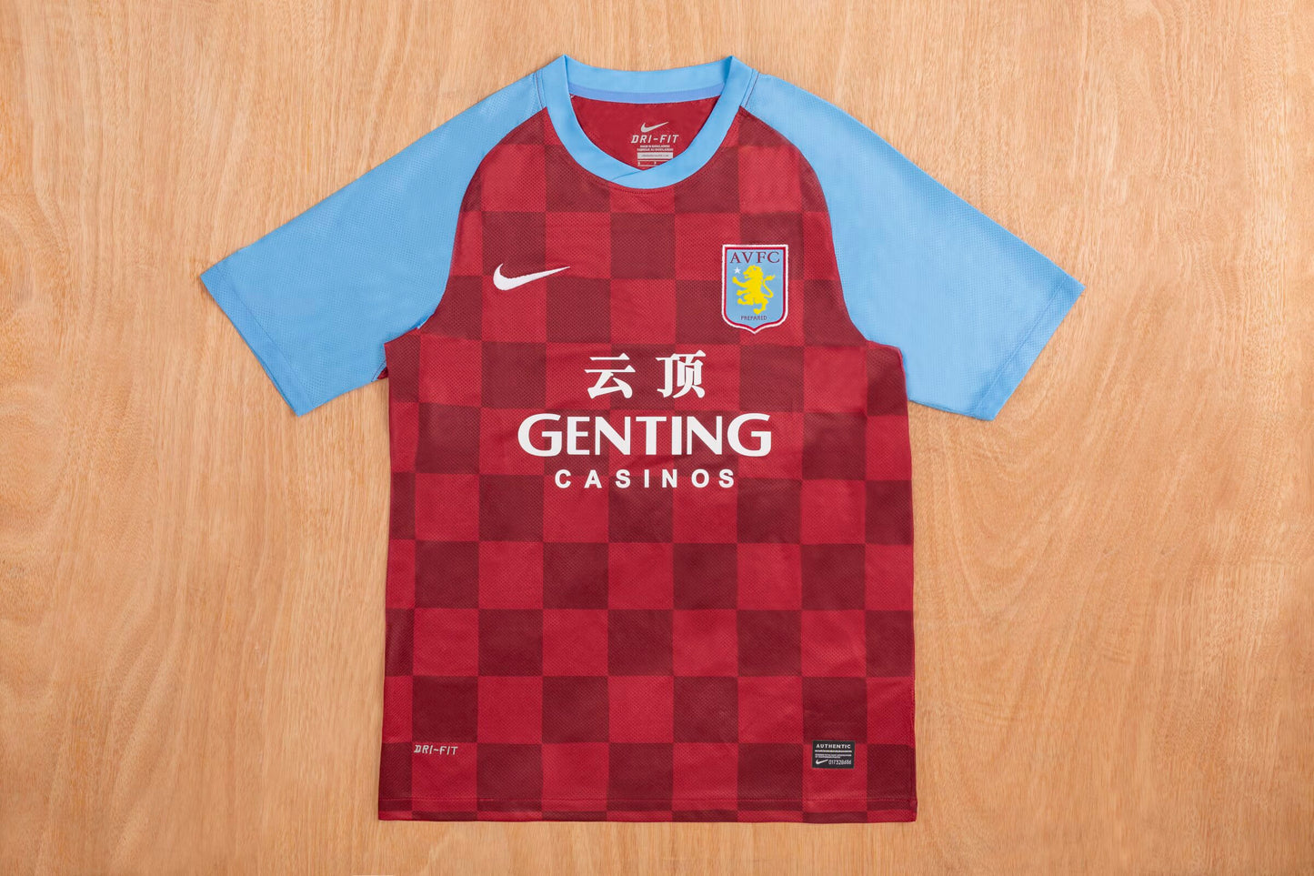 Retro Aston Villa 2011/2012 Home Football Jersey