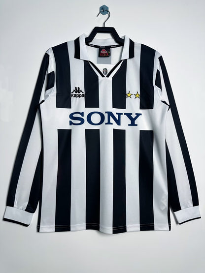 Retro Juventus 1995/1997 Home Football Jersey