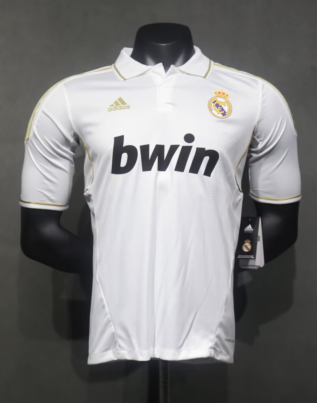 Retro Real Madrid 2011/2012 Home Player Version Football Jersey