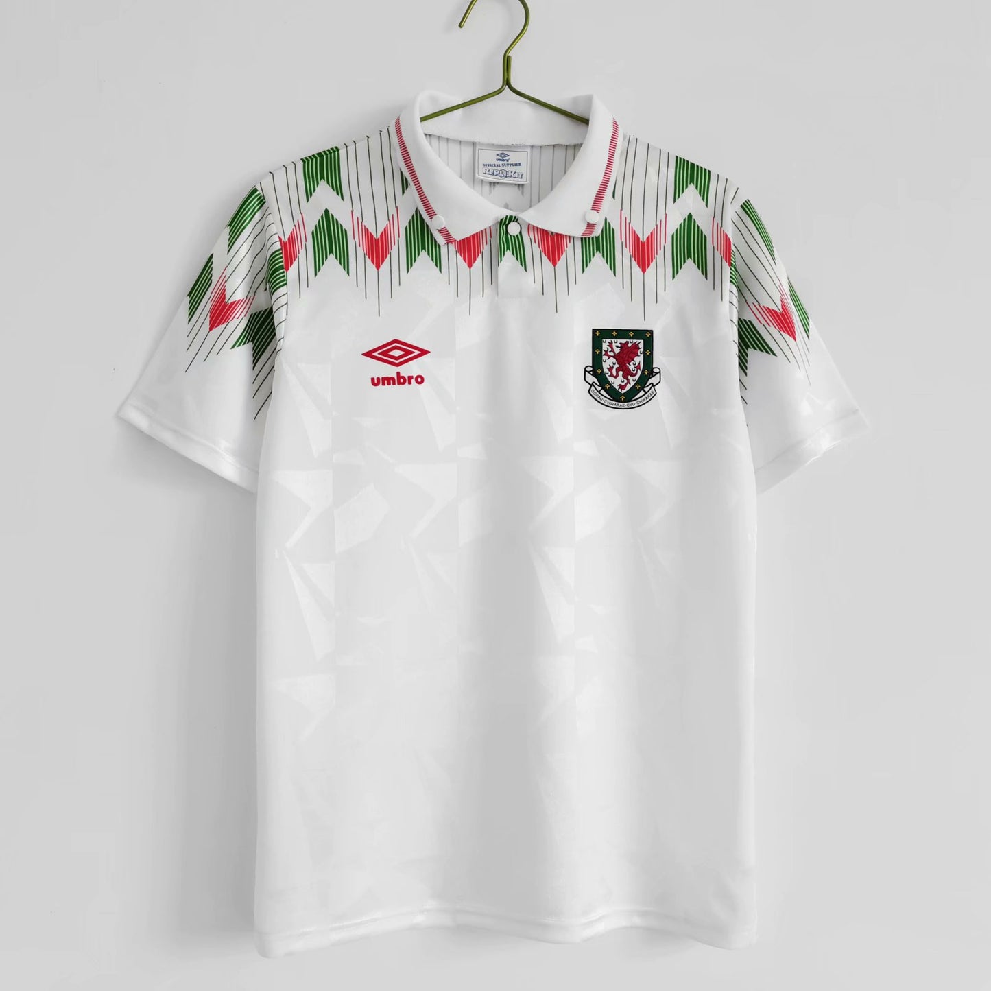 Retro Wales 1990/1992 Away Football Jersey