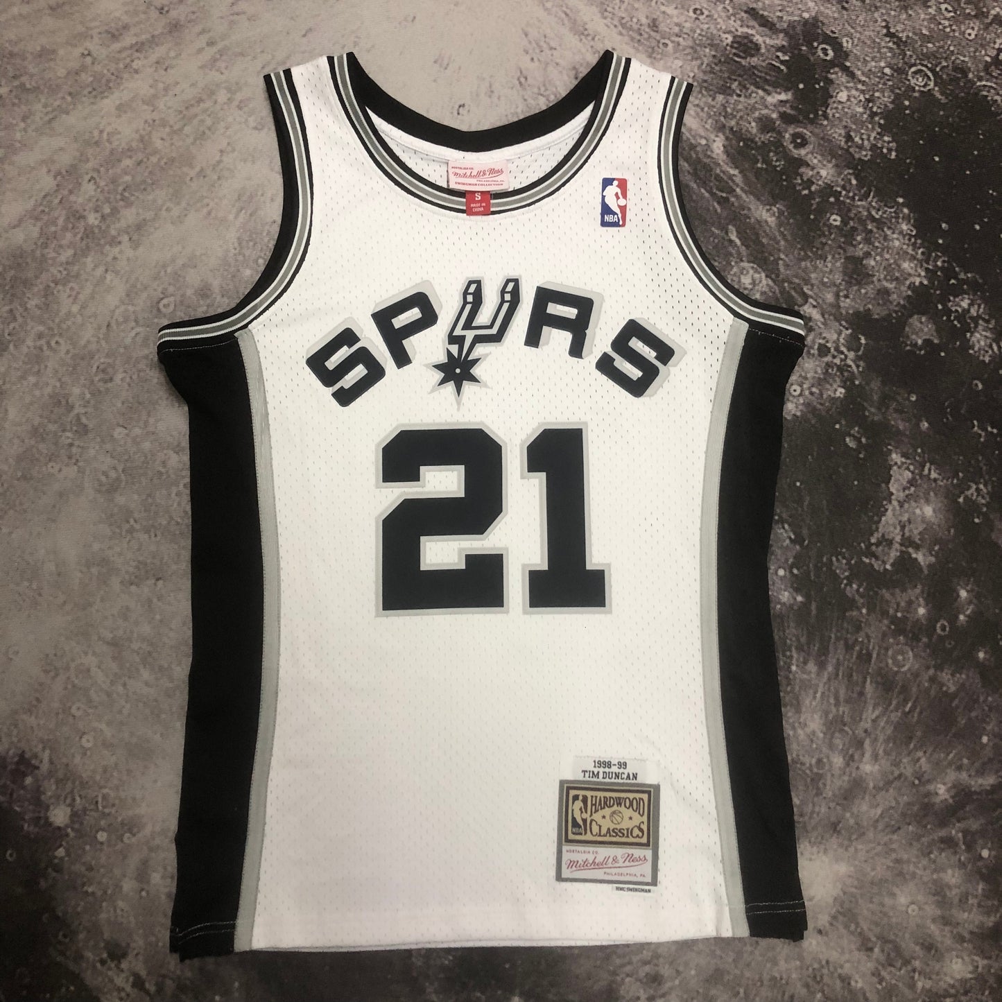 Retro NBA&NFL&MLB 1998/1999 Football Jersey