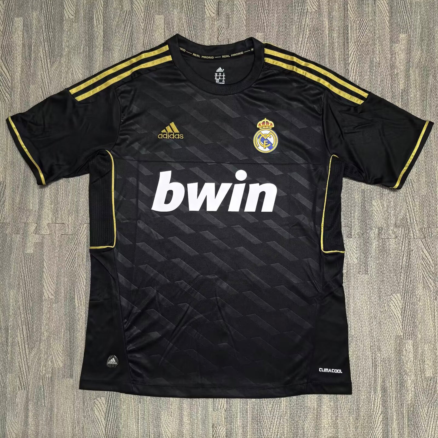 Retro Real Madrid 2011/2012 Away Football Jersey