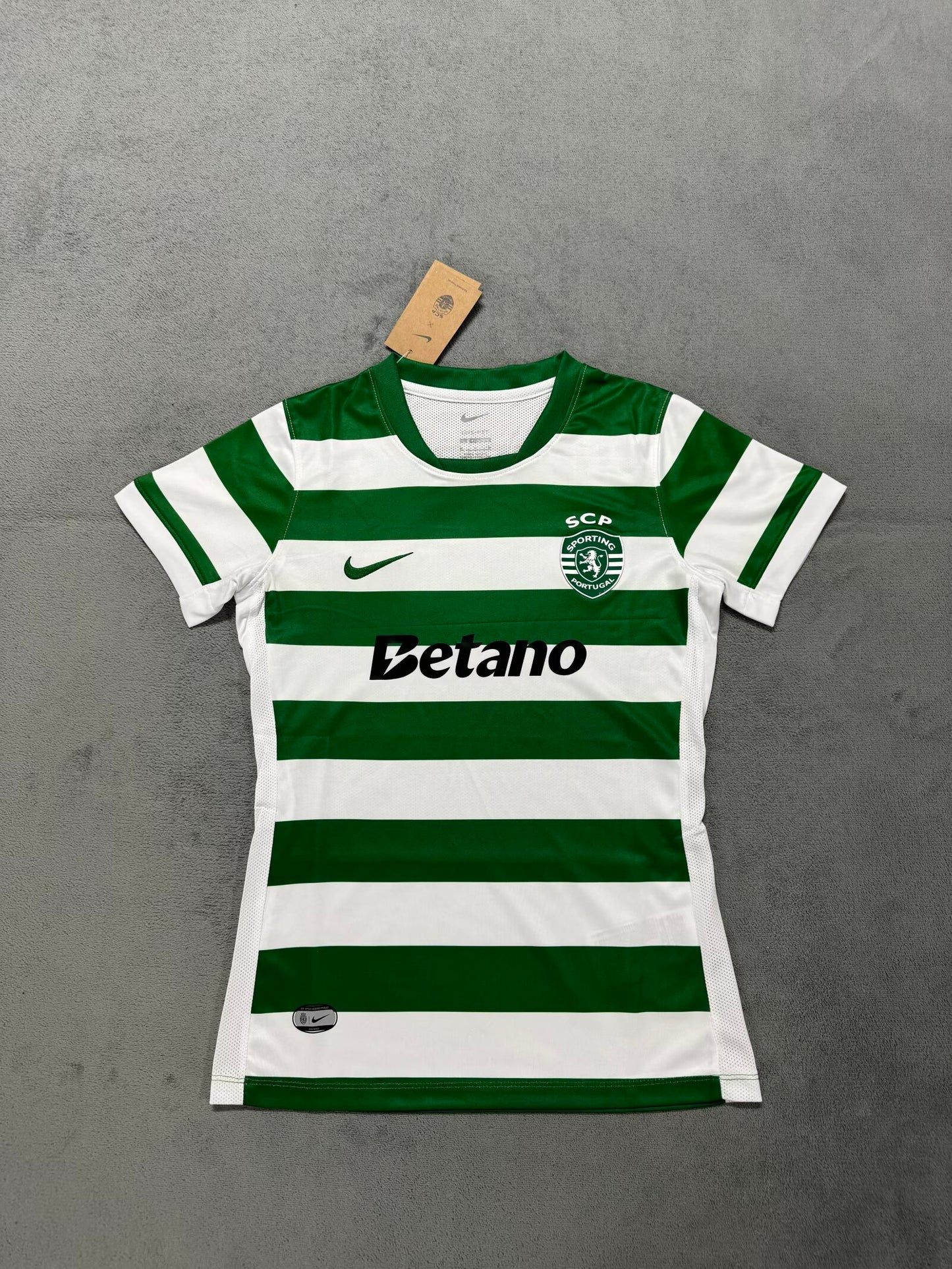 Lisbon 2025/2026 Women Home Fan Version Football Jersey
