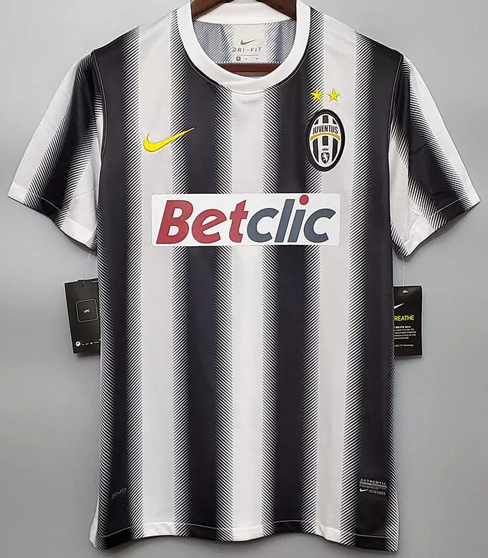 Retro Juventus 2011/2012 Home Football Jersey
