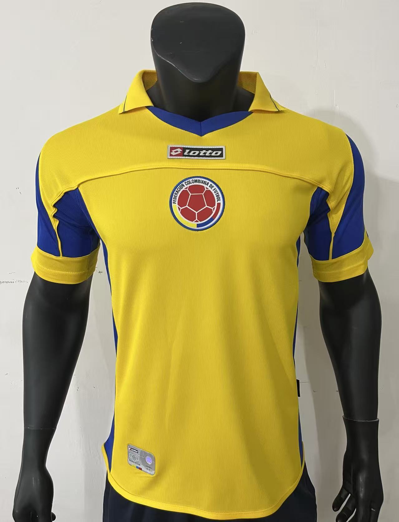 Retro Colombia 2003/2005 Home Football Jersey
