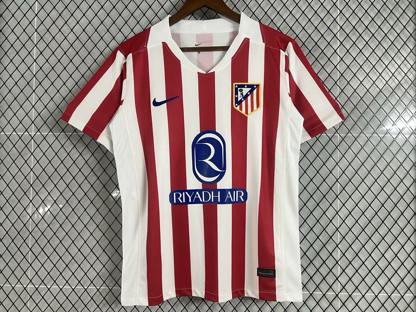 Atlético de Madrid 2025/2026 Home Fan Version Football Jersey