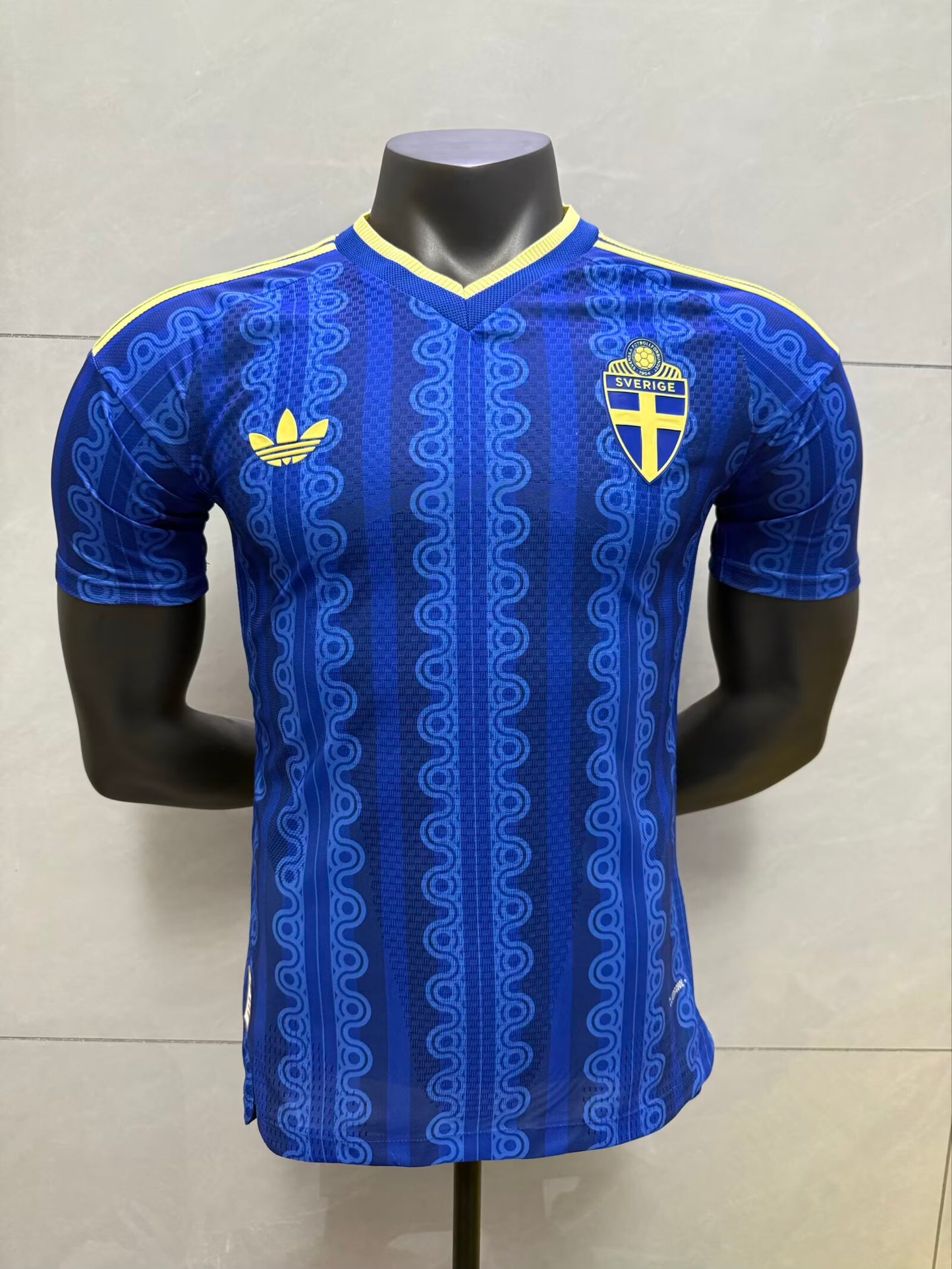 Sweden 2026/2027 Away Player Version Football Jersey