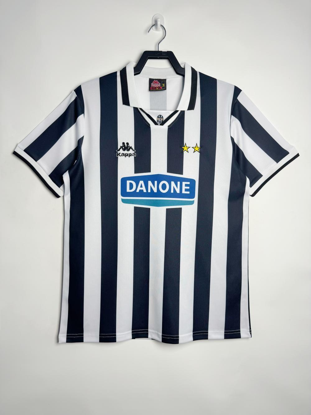 Retro Juventus 1994/1995 Home Football Jersey
