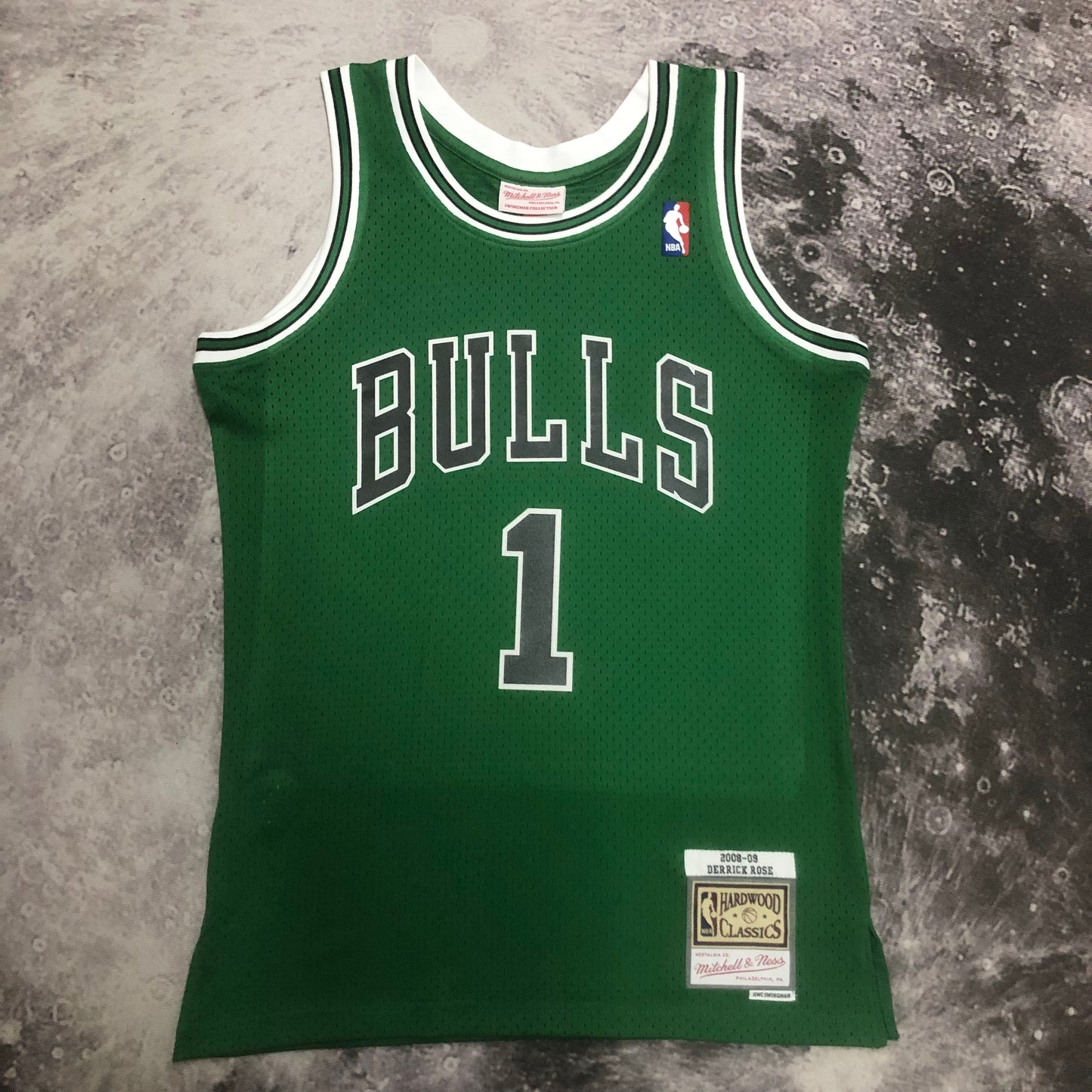 Retro Chicago Bulls 2008/2009 Football Jersey