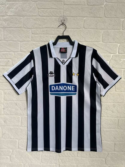 Retro Juventus 1994/1995 Home Football Jersey