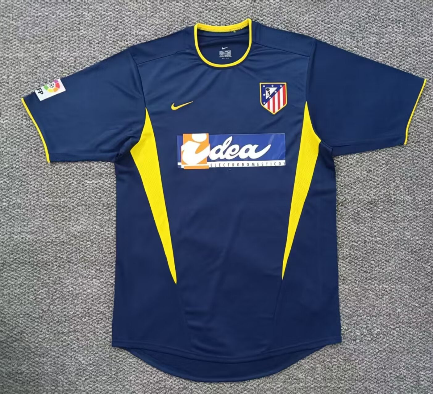 Retro Atlético de Madrid 2002/2003 Away Football Jersey