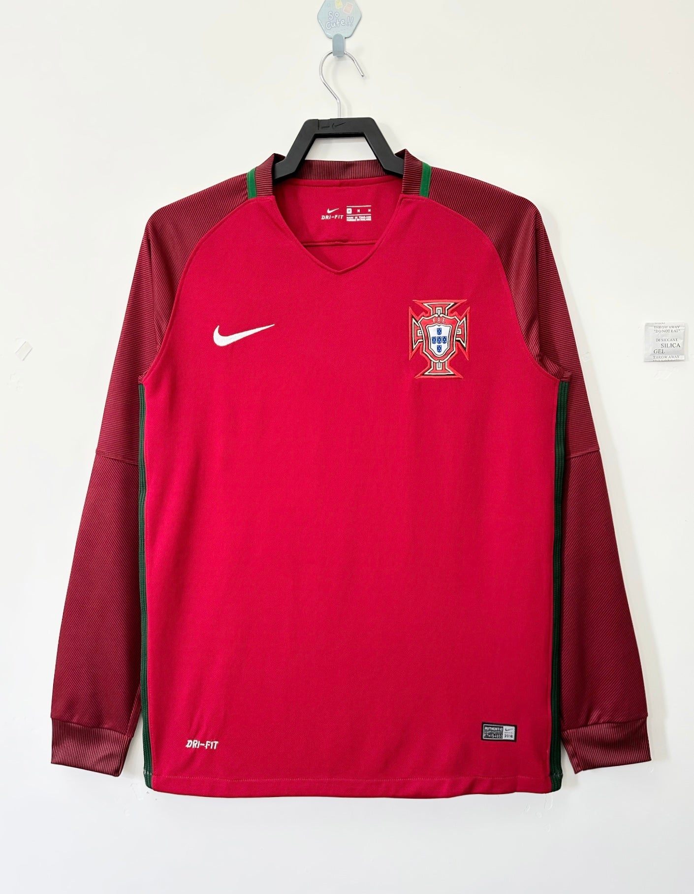 Retro Portugal 2016 Home Football Jersey