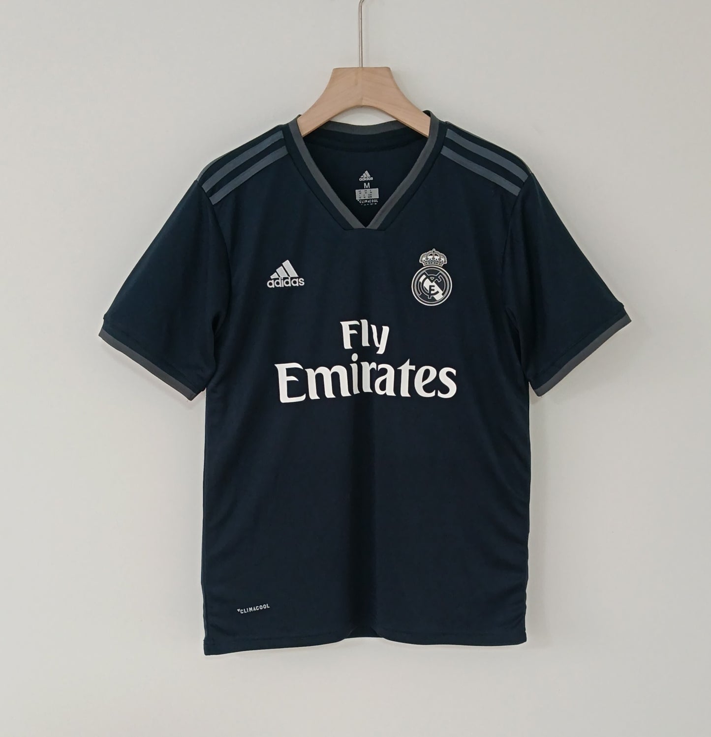 Retro Real Madrid 2018/2019 Away Football Jersey