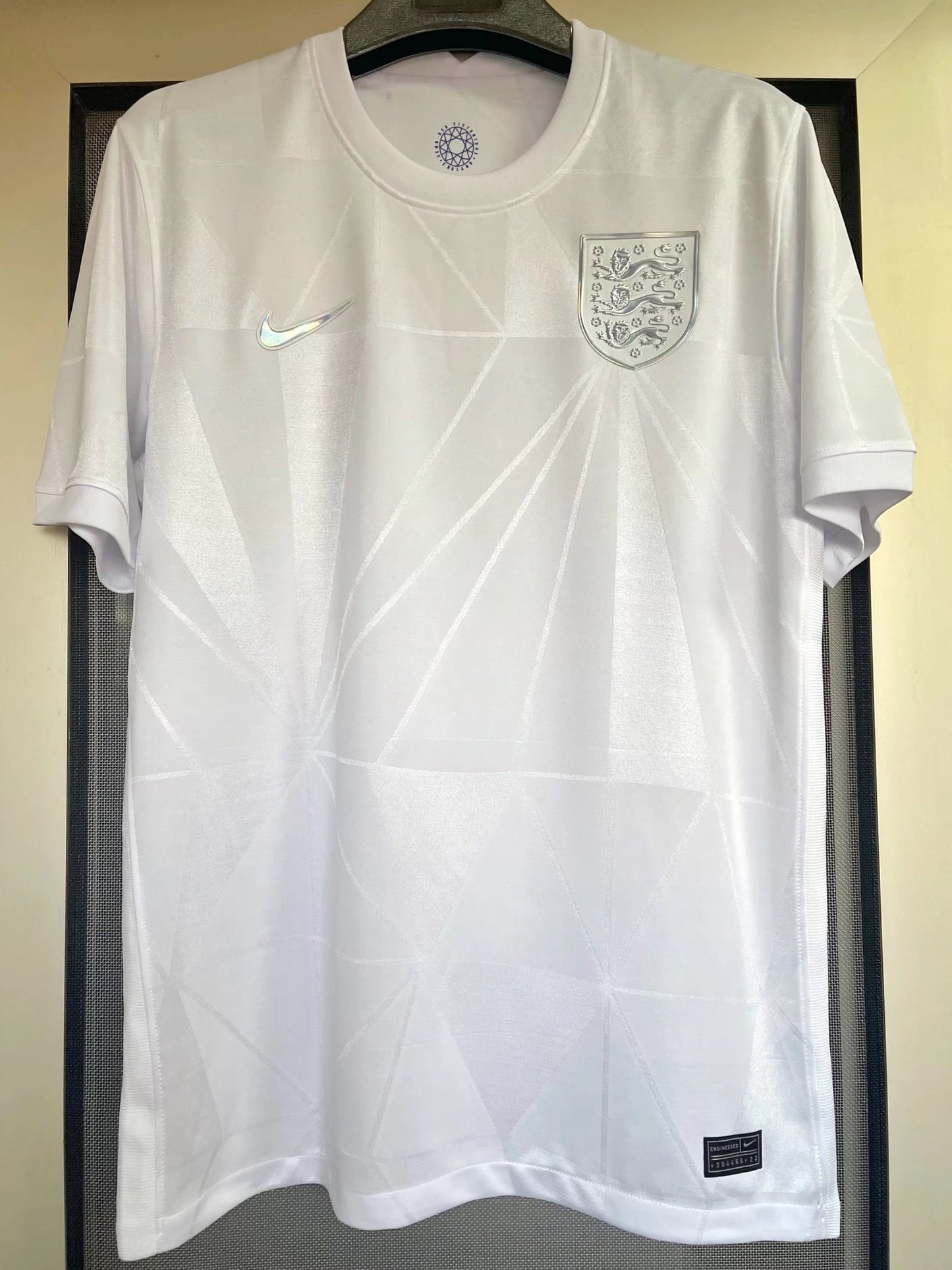 England 2022/2023 Home Fan Version Football Jersey