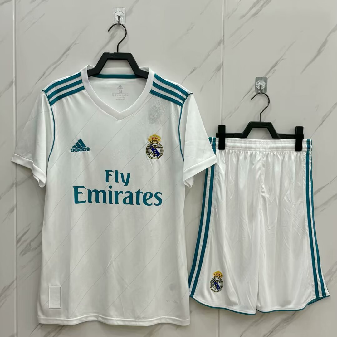 Retro Real Madrid 2017/2018 Home Football Jersey