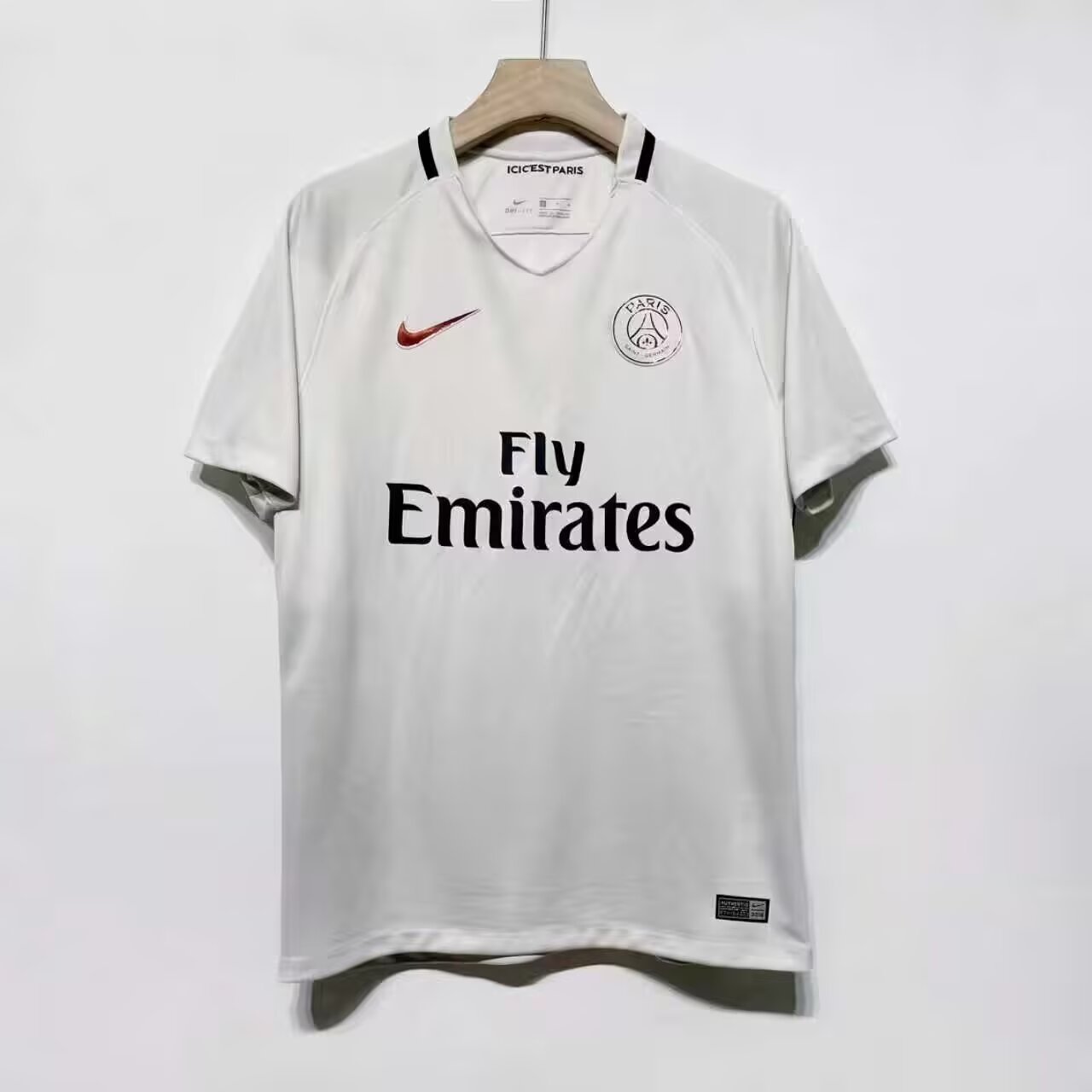 Retro PSG Paris 2016/2017 Third Fan Version Football Jersey