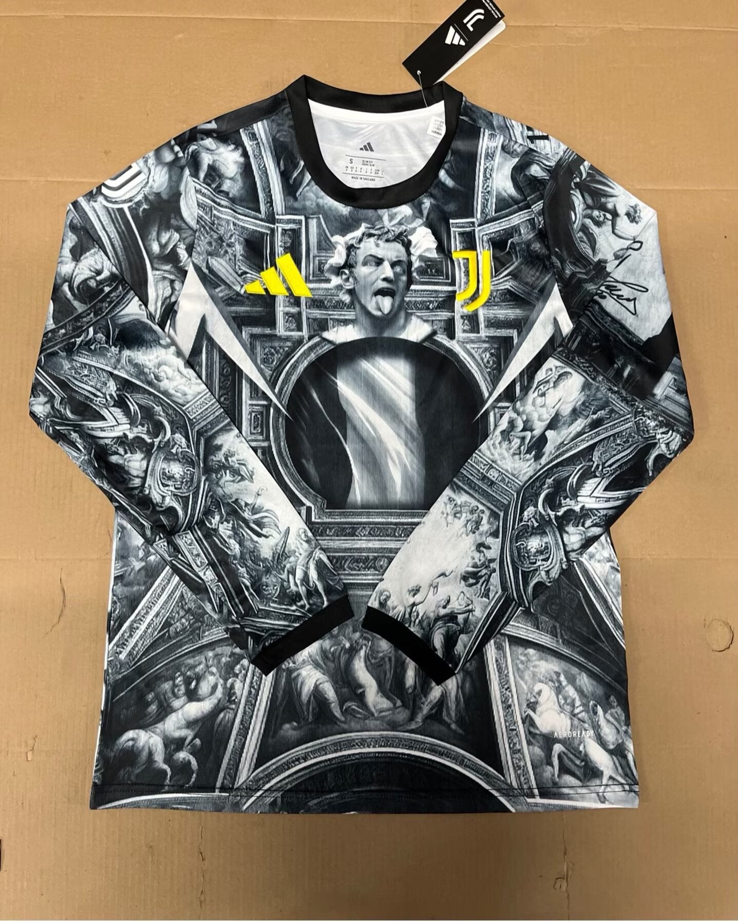 Juventus Special Edition 2025/2026 Long Sleeve Fan Version Football Jersey