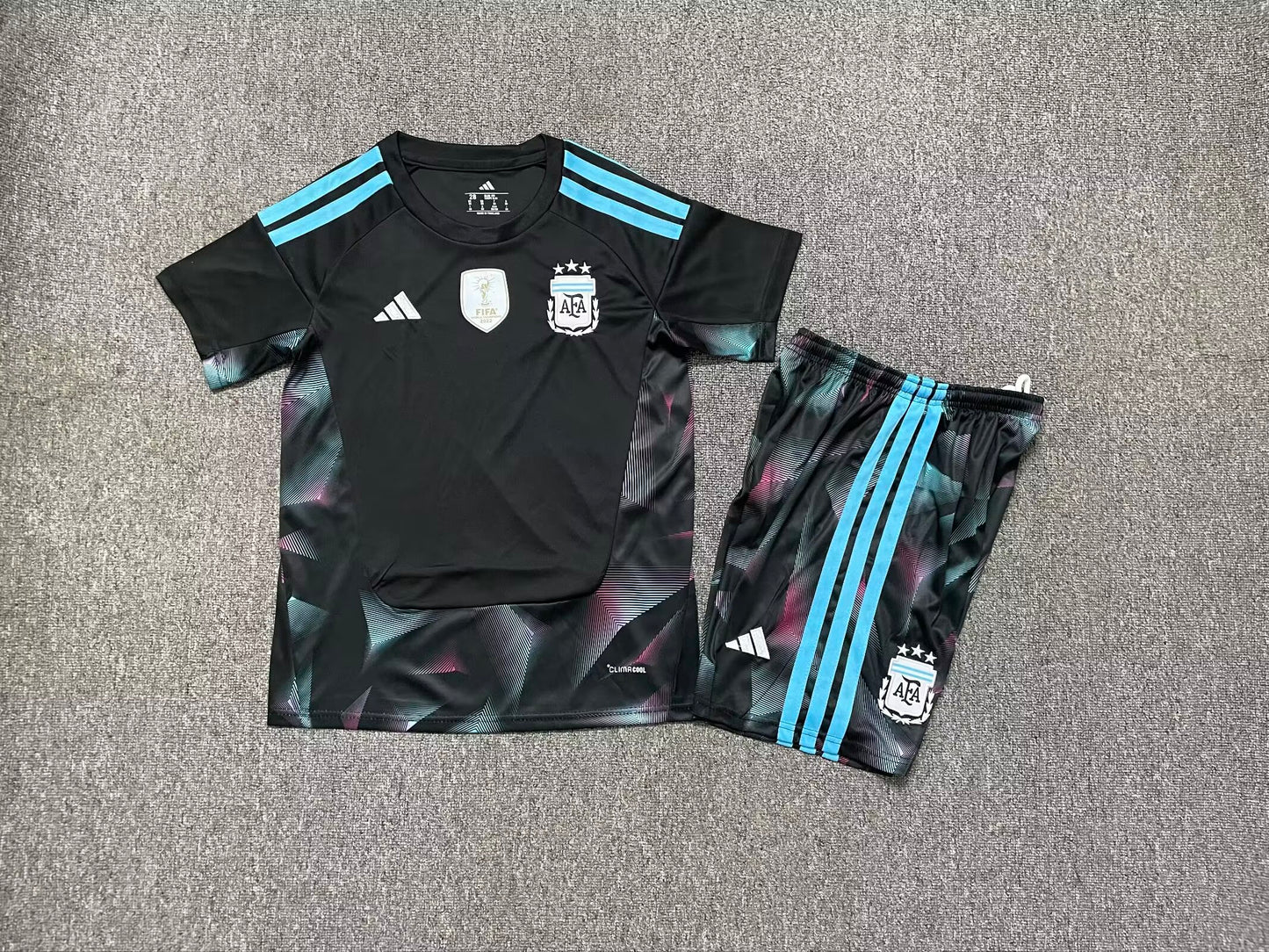 Kids jerseys 2026/2027 Kids Goalkeeper Football Jersey