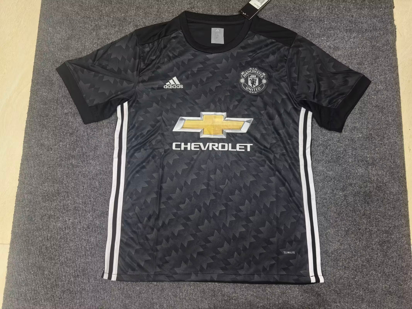 Retro Manchester united 2017/2018 Away Football Jersey
