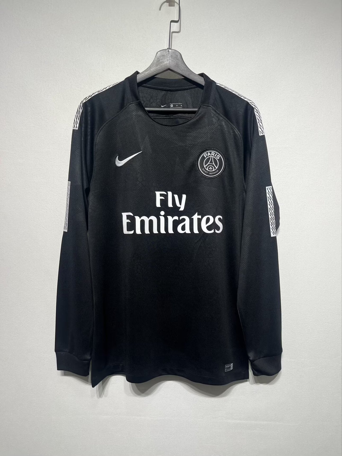 Retro PSG Paris 2017/2018 Third Football Jersey