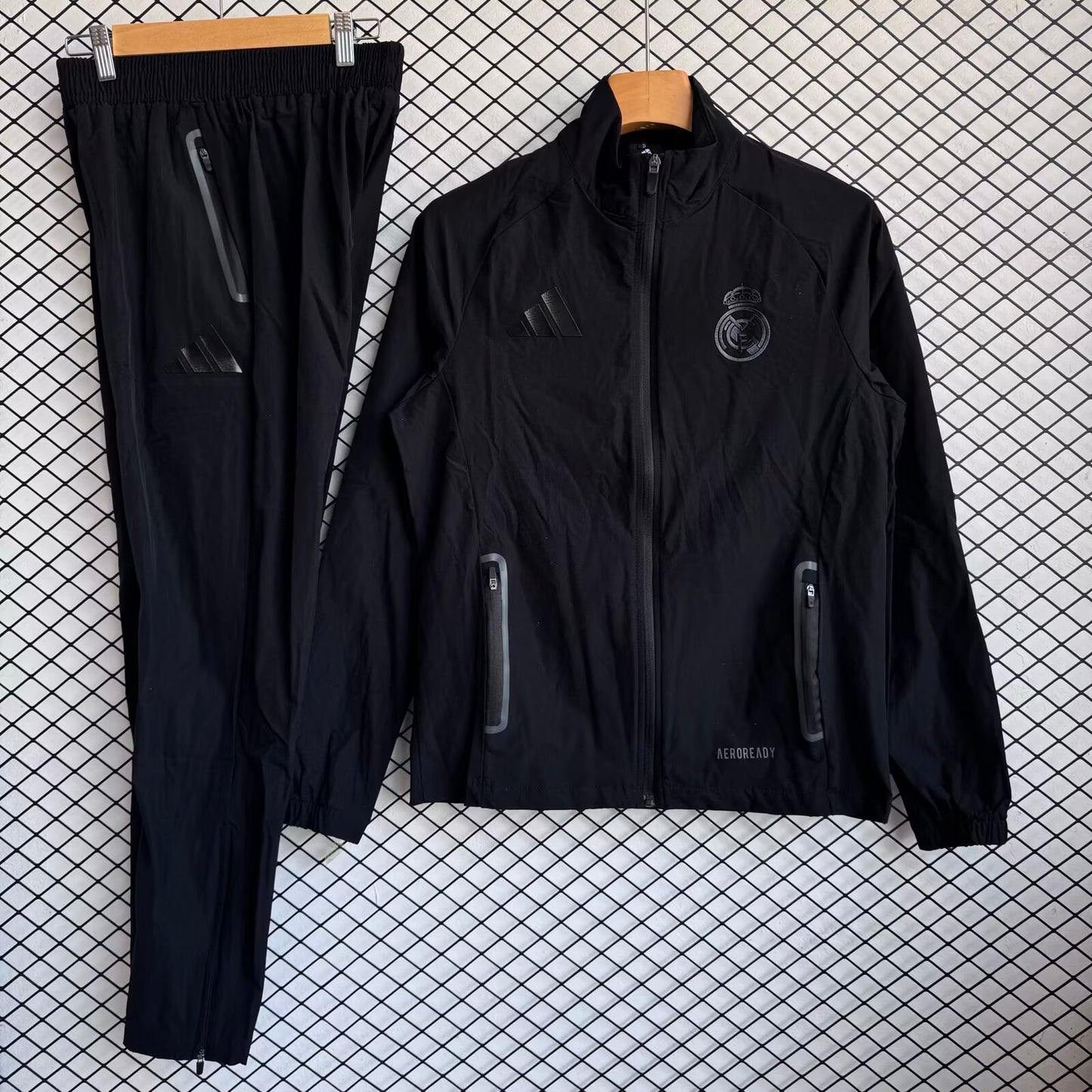Real Madrid 2025/2026 Windbreaker
