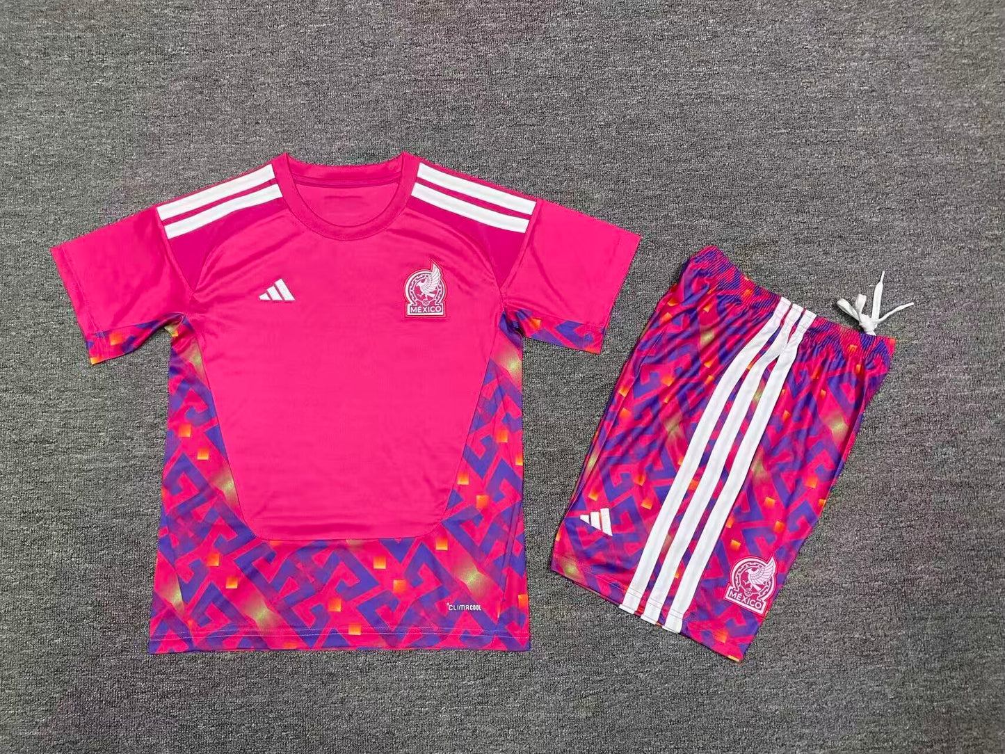 Kids jerseys 2026/2027 Kids Goalkeeper Football Jersey