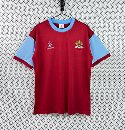 Retro Burnley 2000/2001 Home Fan Version Football Jersey