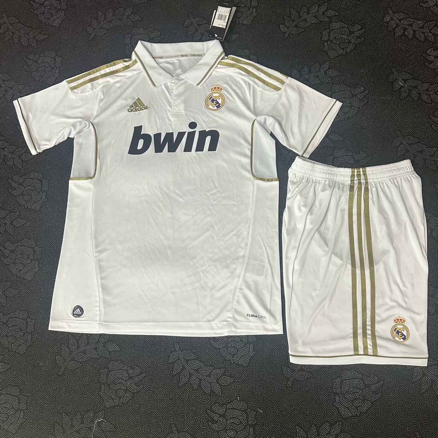 Retro Real Madrid 2011/2012 Home Fan Version Football Jersey