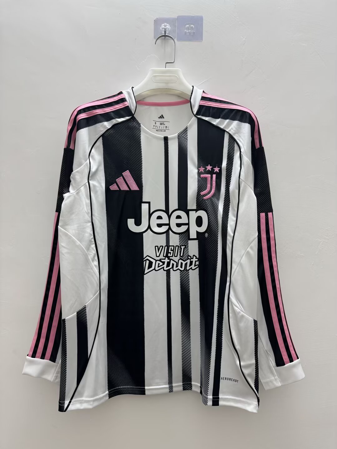 Juventus 2025/2026 Home Long Sleeve Fan Version Football Jersey