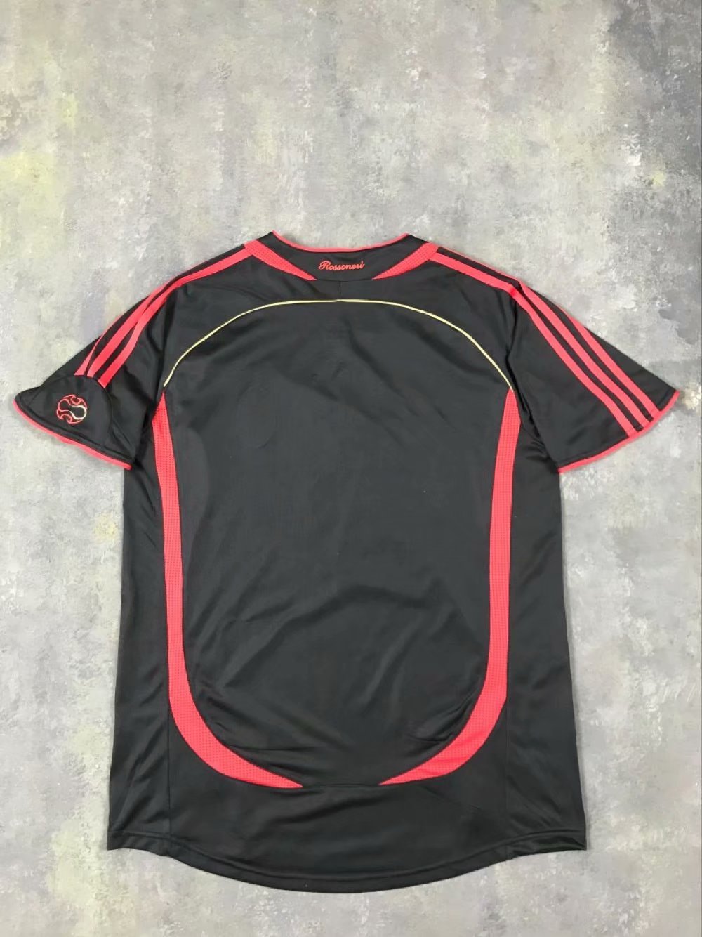 Retro AC Milan 2006/2007 Away Football Jersey